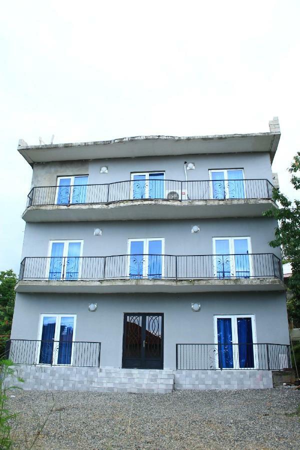 Tedo'S Guest House Makhinjauri Εξωτερικό φωτογραφία