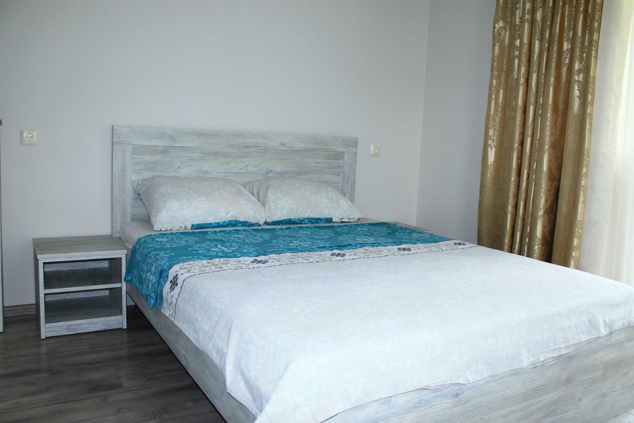 Tedo'S Guest House Makhinjauri Δωμάτιο φωτογραφία